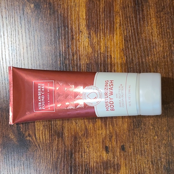 Bath & Body Works Bath & Body Bath Body Works Strawberry Pound Cake